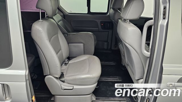 Hyundai Starex 2016 — photo 12