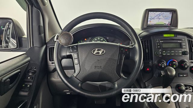 Hyundai Starex 2016 — photo 13