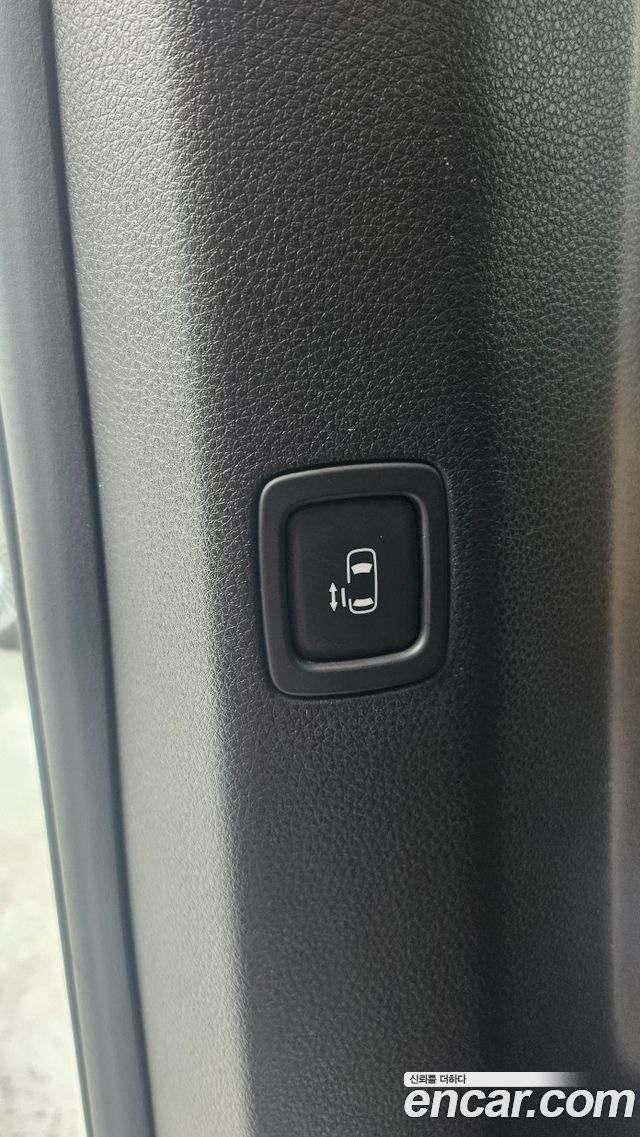 Kia Canival 2023 — photo 5