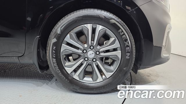 Kia Canival 2020 — photo 5