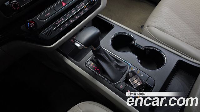 Kia Canival 2020 — photo 9
