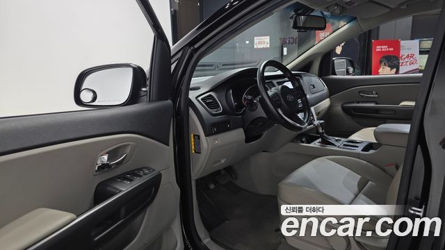 Kia Canival 2020 — photo 10