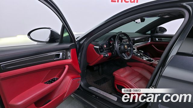Porsche Panamera 2022 — photo 10