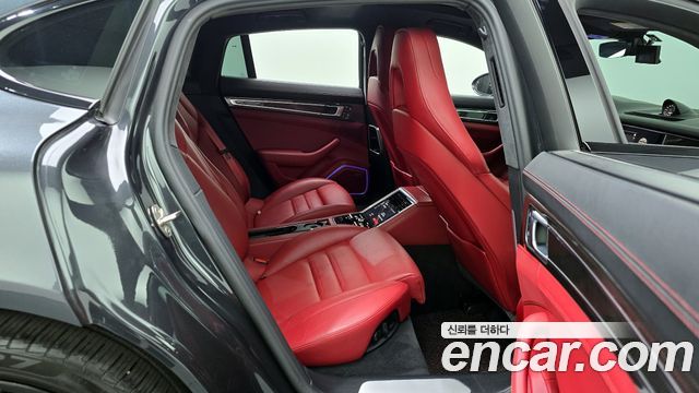 Porsche Panamera 2022 — photo 12