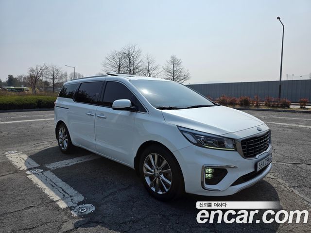 Kia Canival 2019 — photo 3