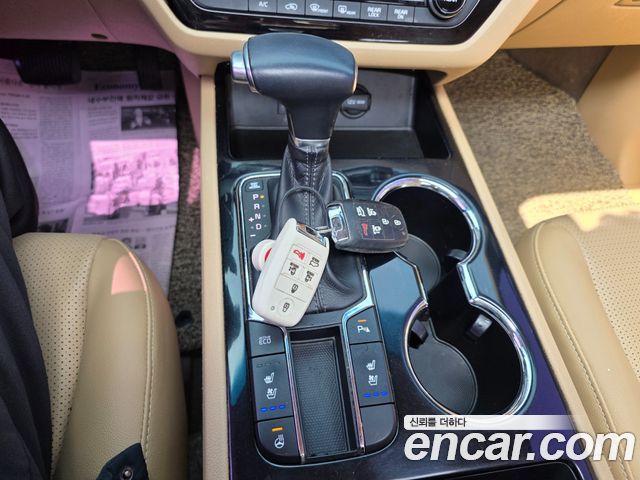 Kia Canival 2019 — photo 10