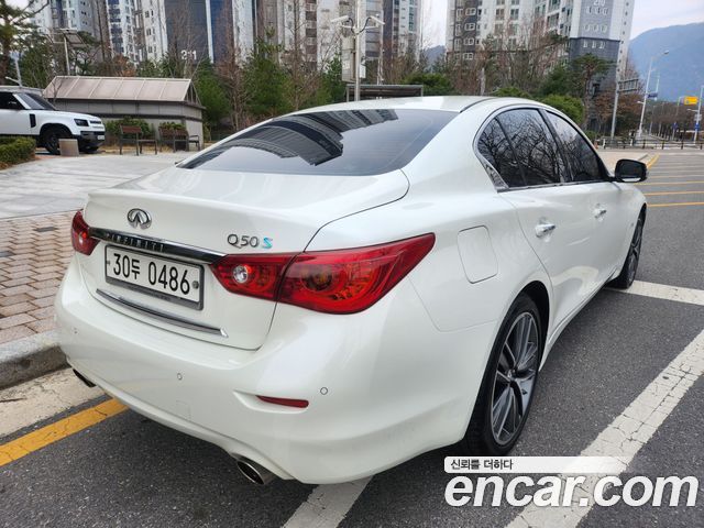 Infiniti Q50 2016 — photo 2