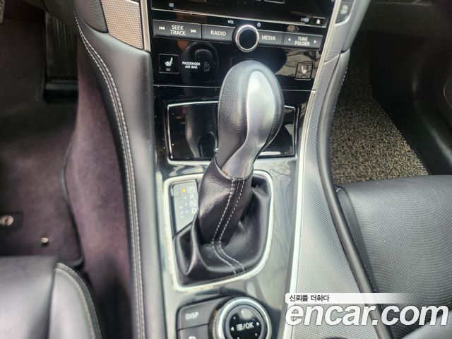 Infiniti Q50 2016 — photo 9