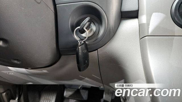 Kia Canival 2012 — photo 19