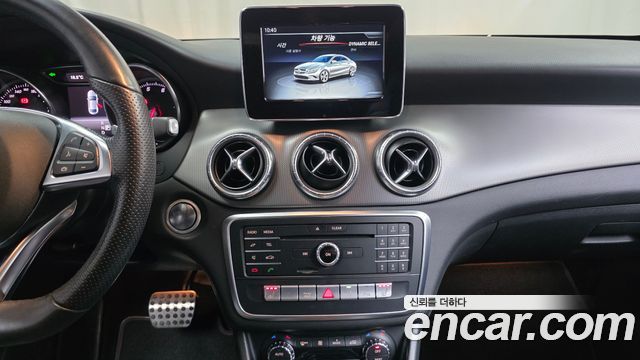 Mercedes-Benz CLA-Class 2019 — photo 14