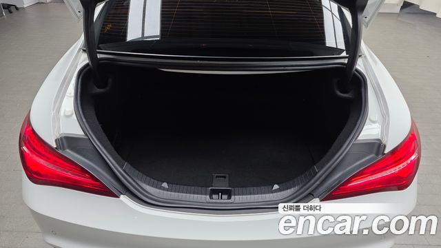 Mercedes-Benz CLA-Class 2019 — photo 20