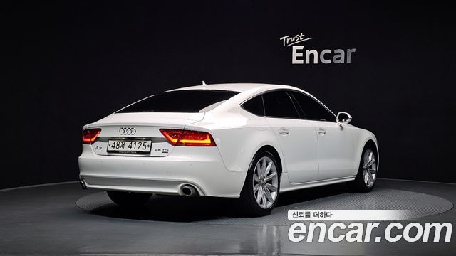 Audi A7 2015 — photo 2