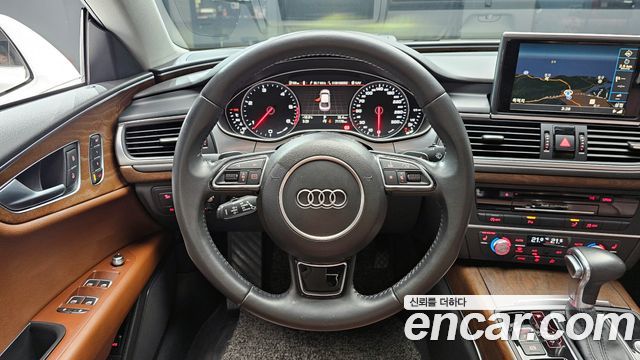 Audi A7 2015 — photo 13
