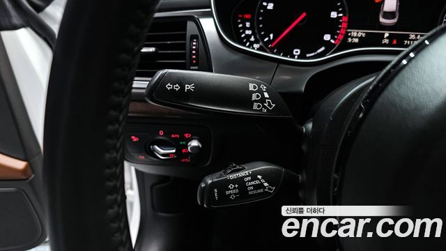 Audi A7 2015 — photo 16