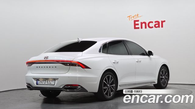 Hyundai Grandeur 2022 — photo 2