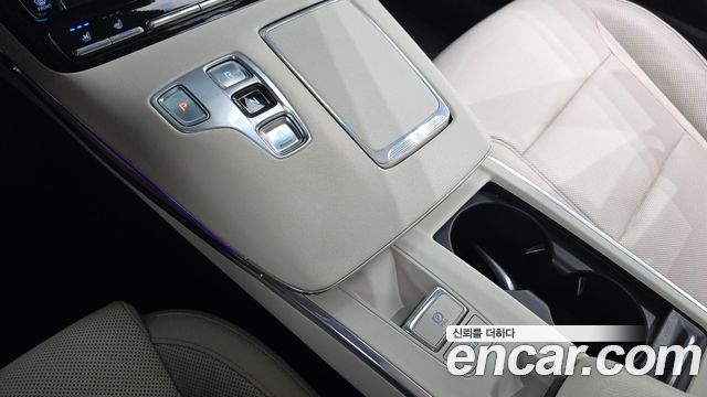 Hyundai Grandeur 2022 — photo 9