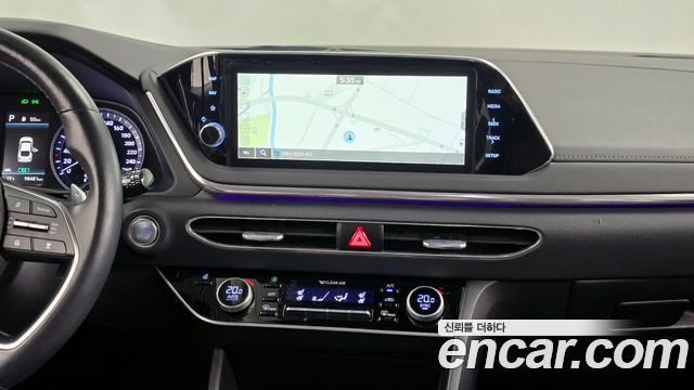 Hyundai Sonata 2022 — photo 14