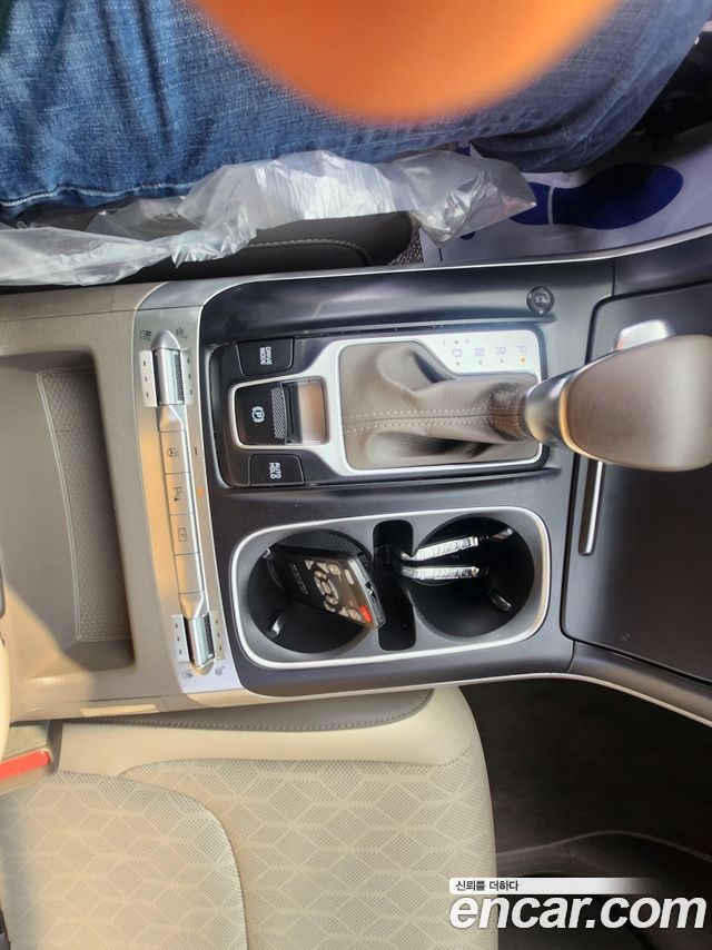 Kia Canival 2023 — photo 15