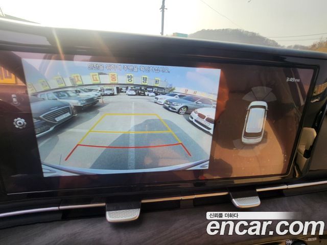 Kia Canival 2023 — photo 18