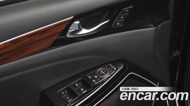 Kia K7 2016 — photo 17
