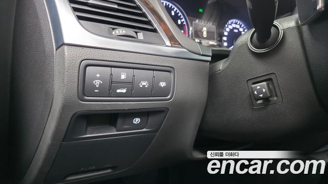 Hyundai Genesis 2016 — photo 17