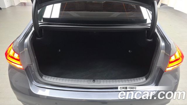 Hyundai Genesis 2016 — photo 20
