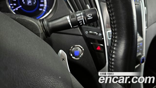 Hyundai Sonata 2010 — photo 14