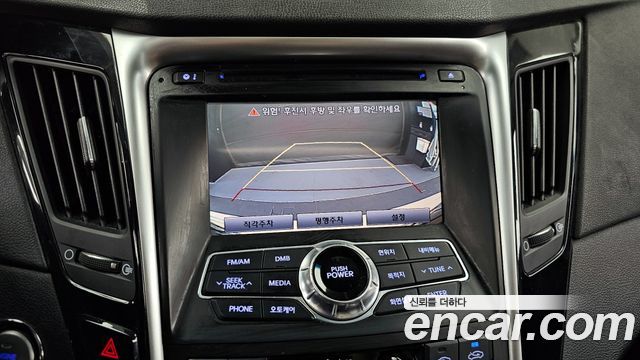 Hyundai Sonata 2010 — photo 16