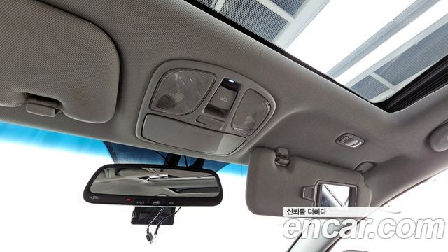 Hyundai Sonata 2010 — photo 17