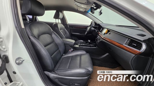Kia K7 2017 — photo 10