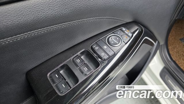 Kia K7 2017 — photo 12