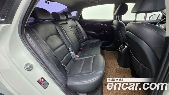 Kia K7 2017 — photo 20