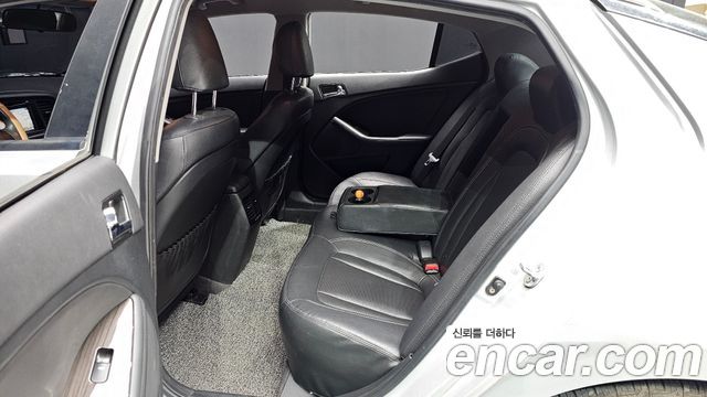 Kia K5 2011 — photo 12