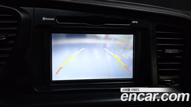 Kia K5 2011 — photo 16