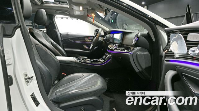 Mercedes-Benz CLS-Class 2019 — photo 11