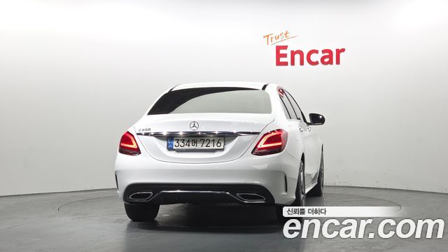 Mercedes-Benz C-Class 2021 — photo 4