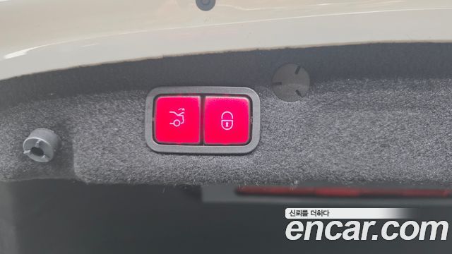 Mercedes-Benz C-Class 2021 — photo 18