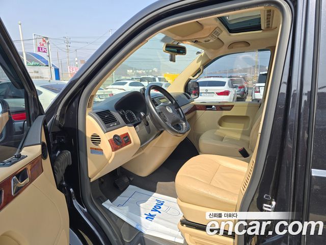 Volkswagen Multivan 2008 — photo 9