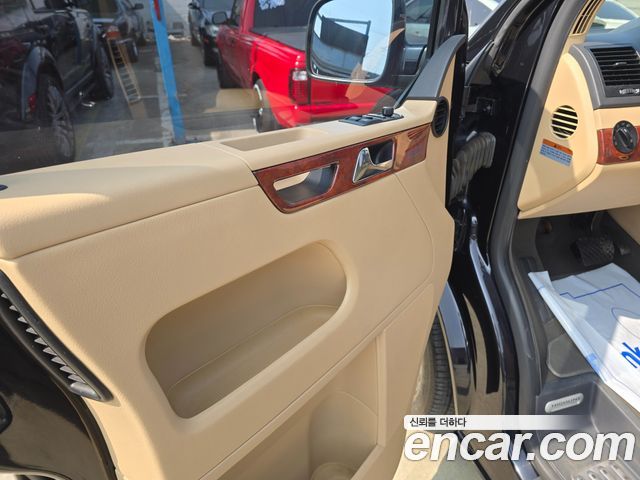 Volkswagen Multivan 2008 — photo 11