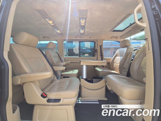 Volkswagen Multivan 2008 — photo 12