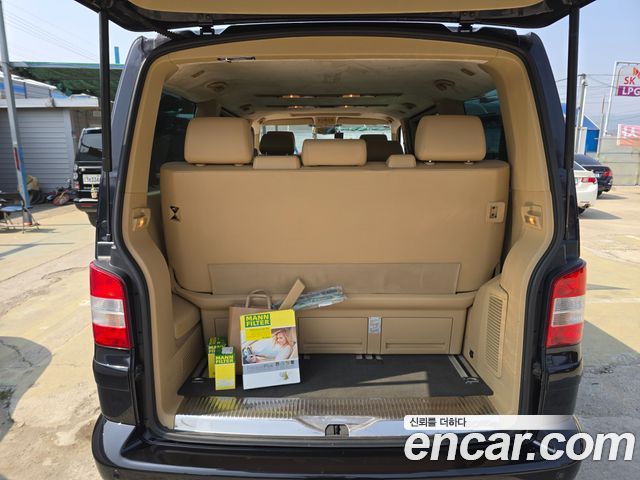 Volkswagen Multivan 2008 — photo 13