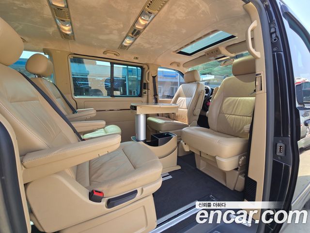 Volkswagen Multivan 2008 — photo 19