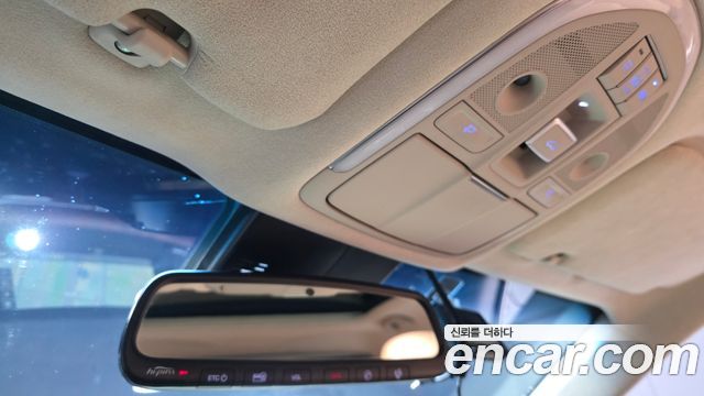 Hyundai Genesis 2016 — photo 18