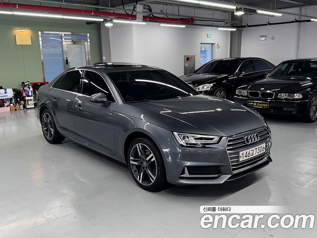 Audi A4 2019 — photo 3