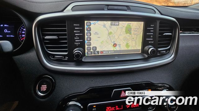 Kia Sorento 2018 — photo 14