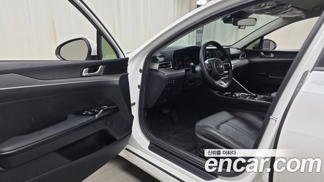 Kia K5 2021 — photo 10