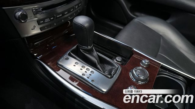 Infiniti Q70 2015 — photo 9