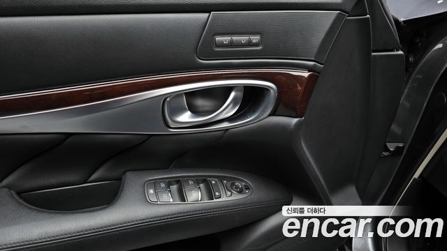 Infiniti Q70 2015 — photo 16