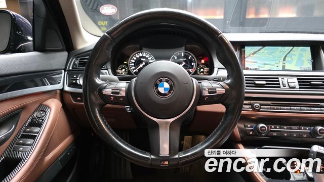 BMW 5-Series 2016 — photo 13