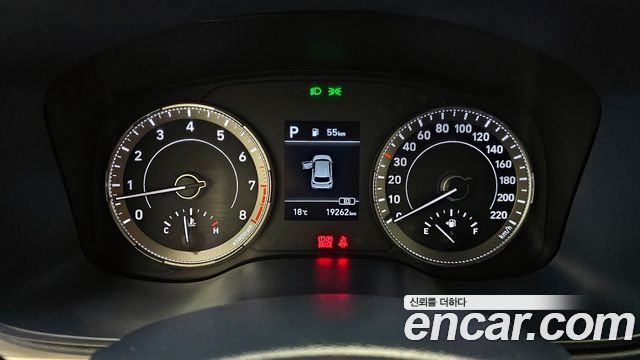 Hyundai Venue 2021 — photo 8